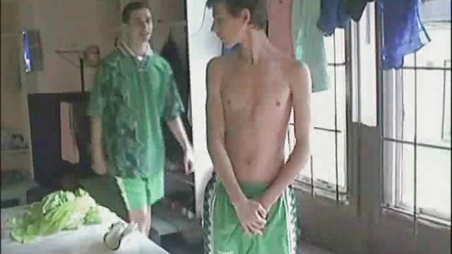 Big Dick Twink Fucked Bareback