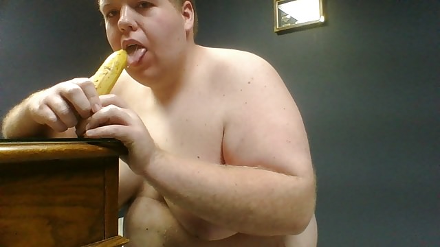 Young Chub sucks and jerks