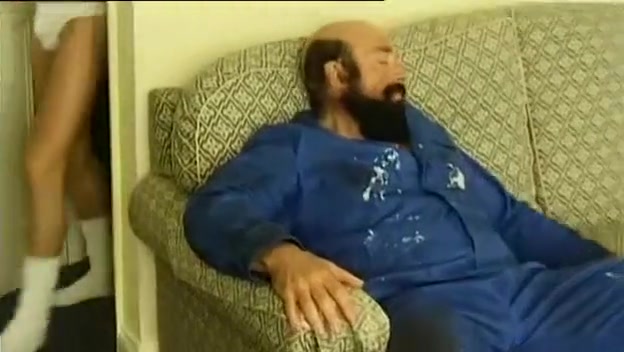 Mature Bear Nailing Slim Guy